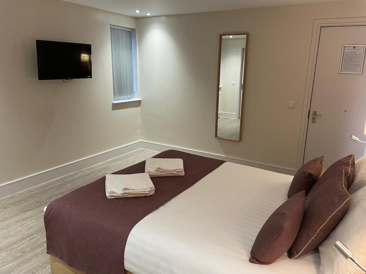 Holtwhites Hotel エンフィールド エクステリア 写真